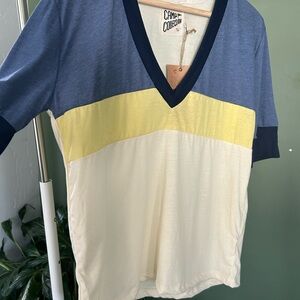 Colorblock V-Neck T-Shirt